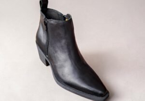 Bota de cuero LOMBARDINO BORA Black