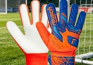 REUSCH GUANTE ATTRAKT STARTER SOLID JUNIOR